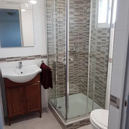 Airport16 Bed & Breakfast 3*